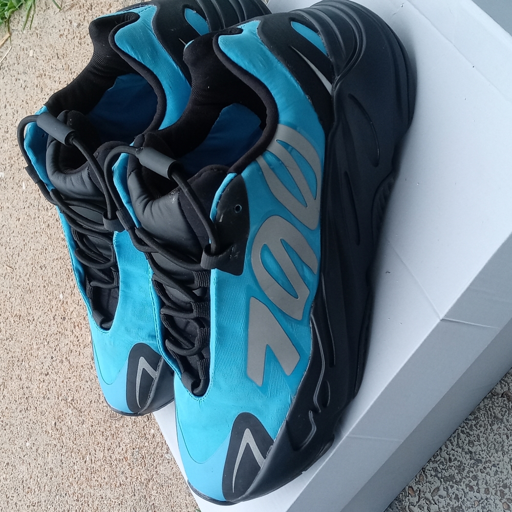 adidas Yeezy Boost 700 MNVN Bright Cyan (REP'S)
